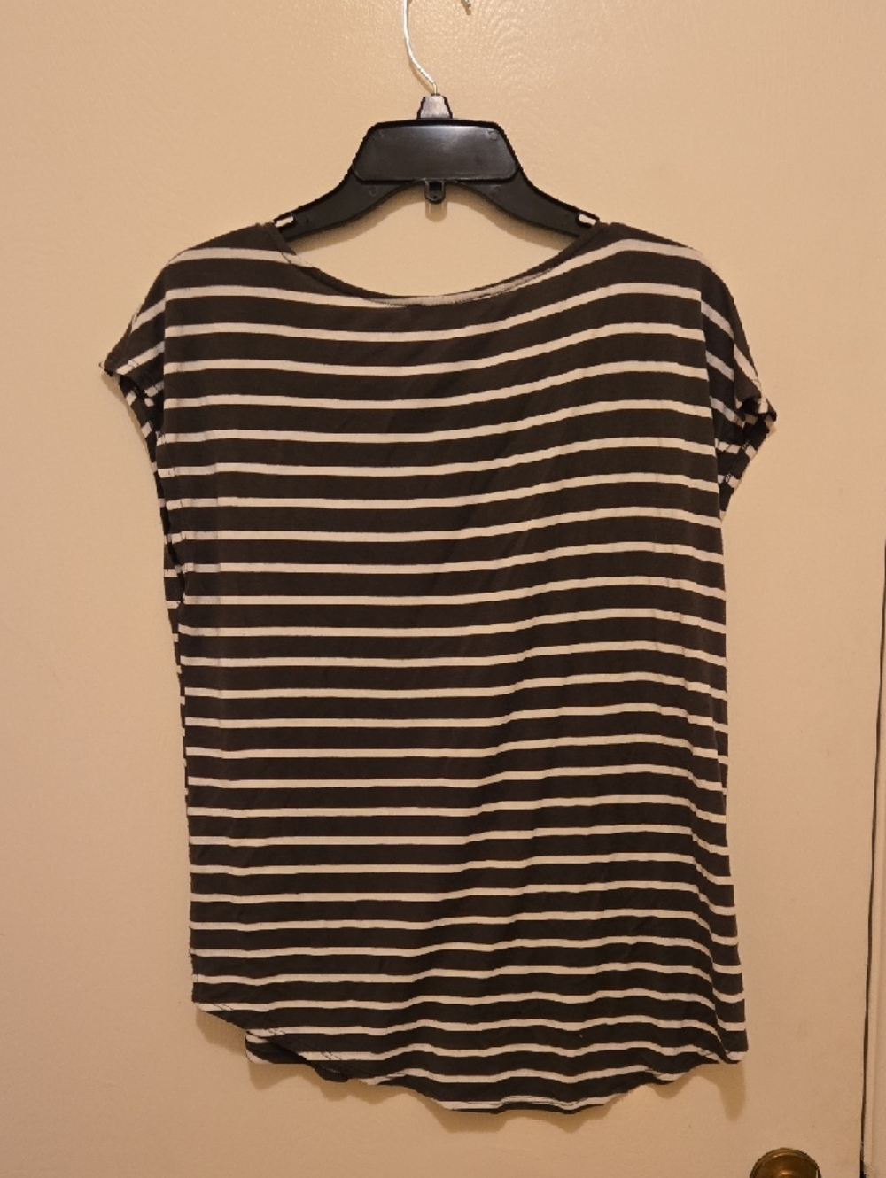 Green Envelope Olive Green & White Striped Cap Sleeve Tee - Picture 6 of 7